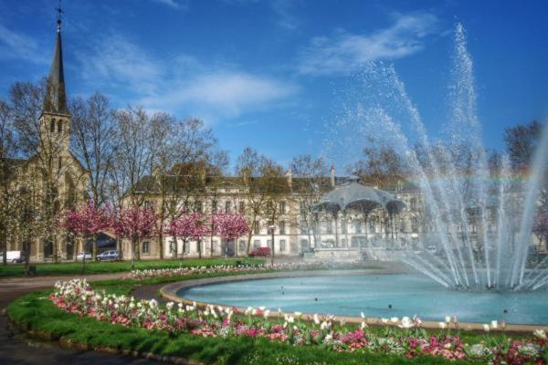 Tres Bel Appartement Dijonnais Place Wilson Gutembert Екстериор снимка